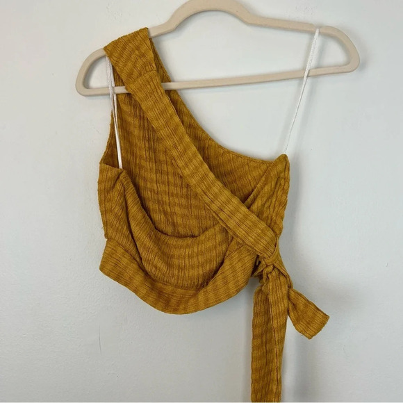 Savannah Morrow the Label One Shoulder Peace Silk Top Gold XS Resort Vacation - Picture 4 of 4